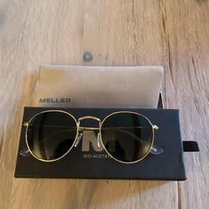 Gold Round Sunglasses - Black Lenses